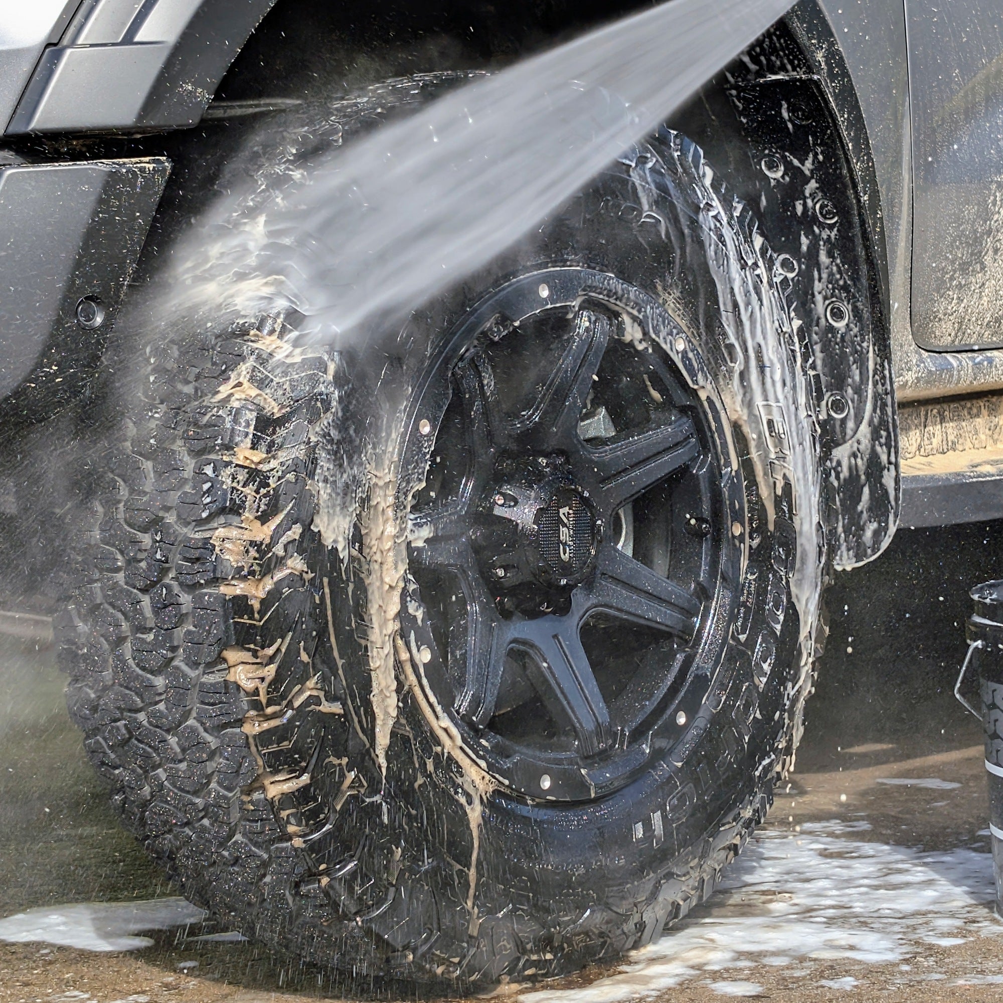 Down & Dirty – Tyre & Underbody Cleaner (700ml)