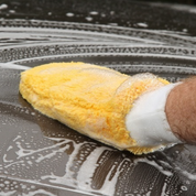 The Love Glove — Premium Microfibre Wash Mitt For EVs